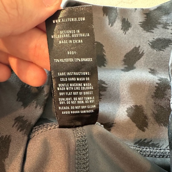 Allfenix Anthropologie Grey / Black Leo Leopard Leggings Women’s size Medium​​ - Picture 8 of 15